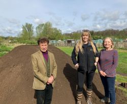 British Sugar TOPSOIL donates 20tn of HortLoam to Brandon Allotments